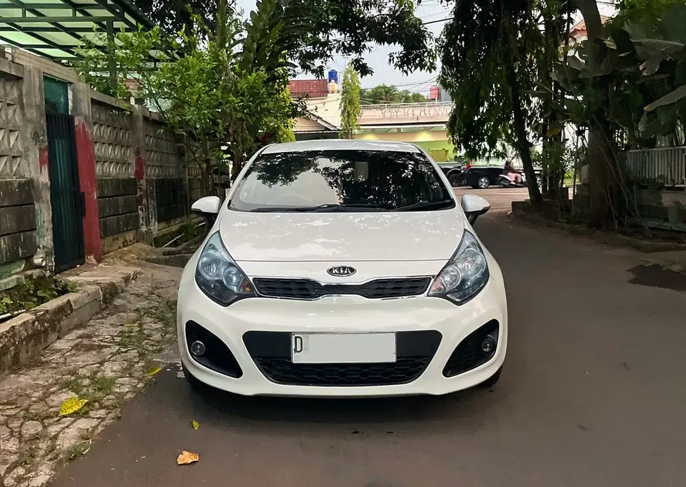 New Kia Rio SE AT 2012/2013 matic platinum cvt