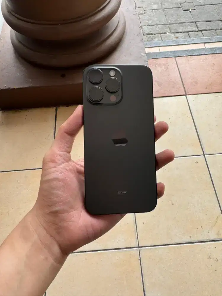 BH100 iphone 15 pro max 256 ibox black titanium