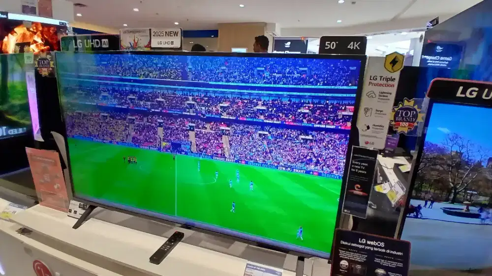 LG UHD SMART TV