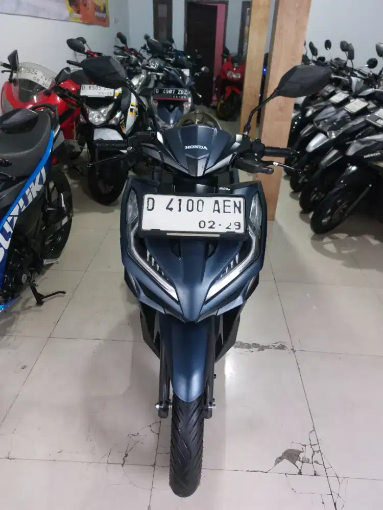 NEW VARIO 125 CBS ISS KEYLESS 2024