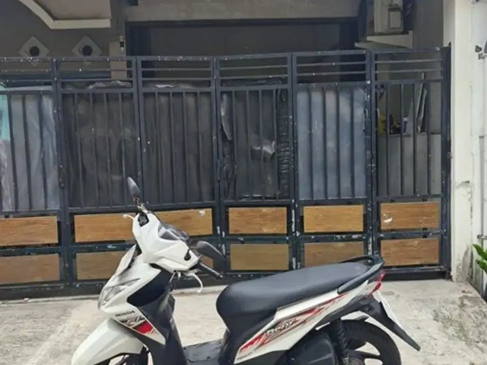Rumah kawasan perumahan dekat Luwes Gentan Park