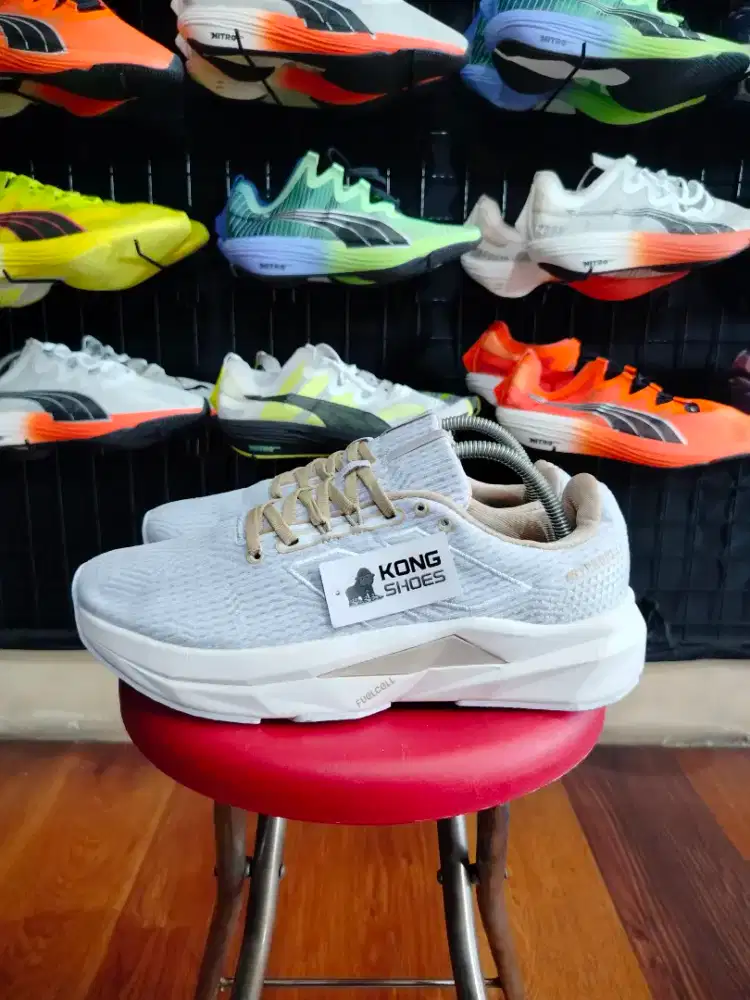 SEPATU NB FUELCELL PROPEL V5 SOFT BROWN 42