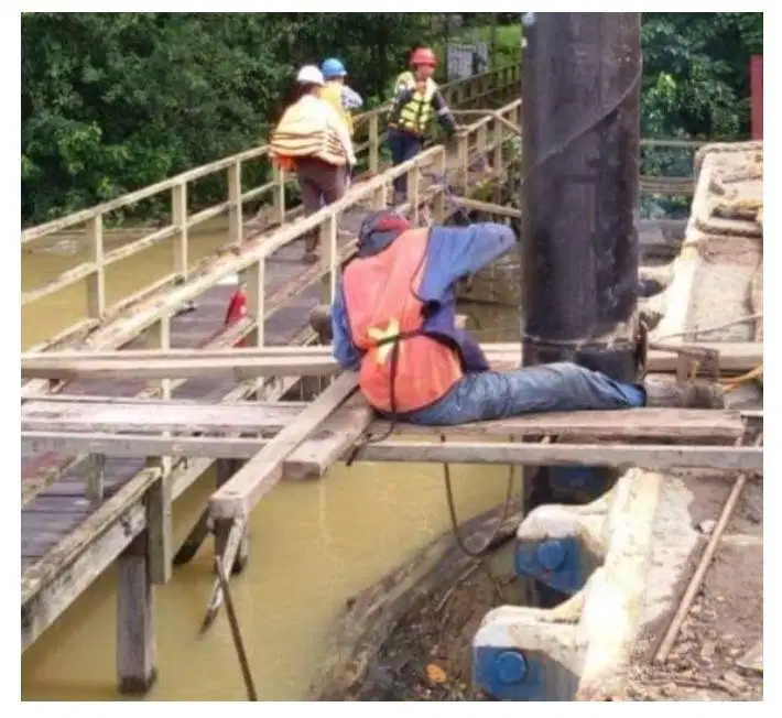 Konstruksi Pancang Dolphin Jetty Crusher Batu Bara MURAH