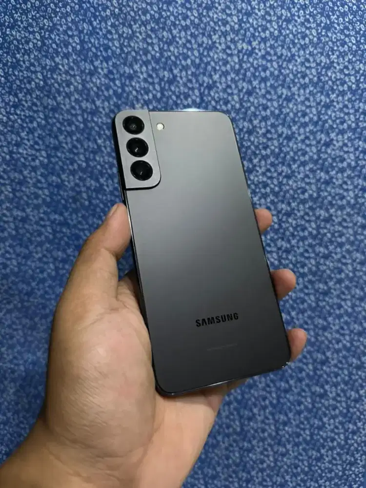 Samsung S22 plus 8/128gb hp & dusbox