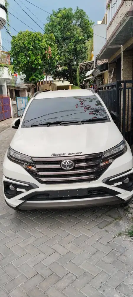 Toyota Rush GR Sport 2022 putih