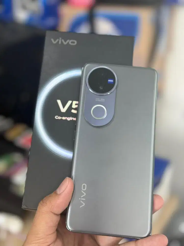 Vivo V50 12/256gb Fullset Mulus. Garansi Panjang On Agustus 2026
