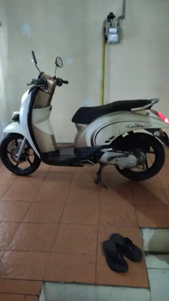 Honda Scoopy 2012