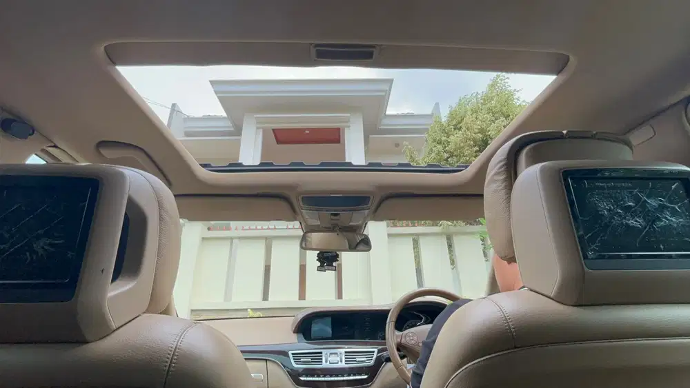 Mercedes-Benz S300 2010 Bensin