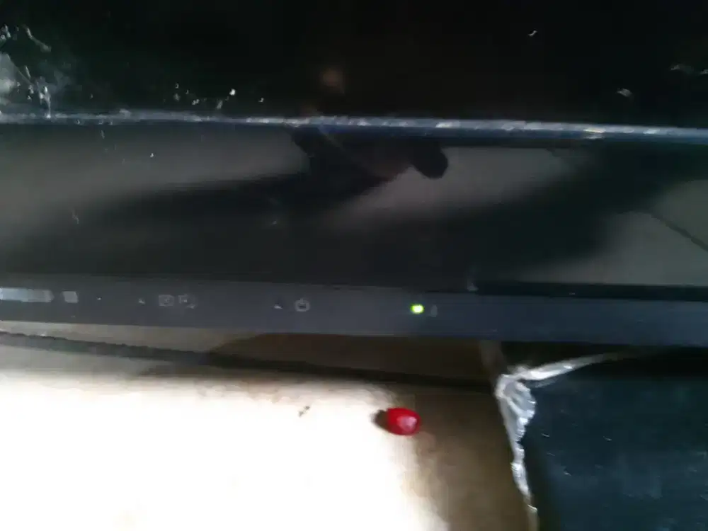 TV LED TCL kondisi lampu LED kedip2