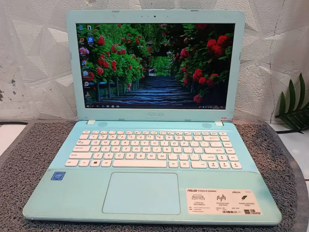 Laptop Asus X441N   Intel Celeron 1.1GHz Ram 4 GB