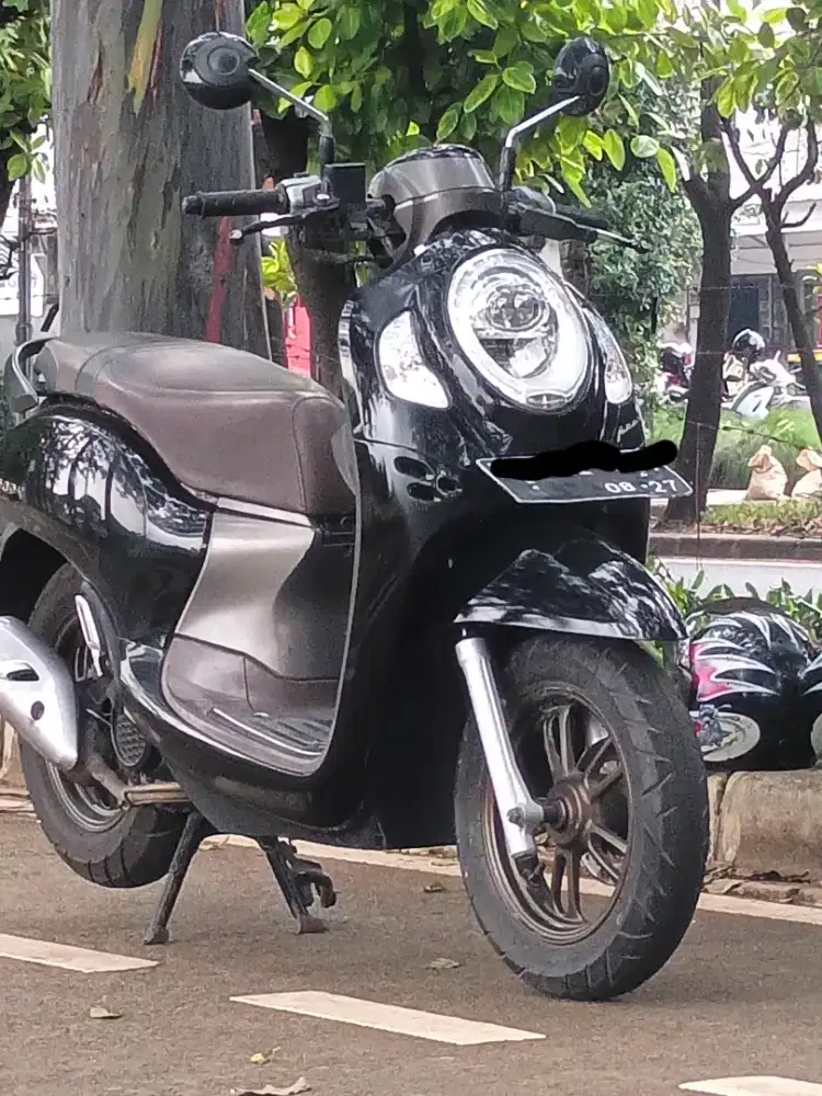 HONDA SCOOPY PRESTIGE HITAM SMARTKEY TH.2022