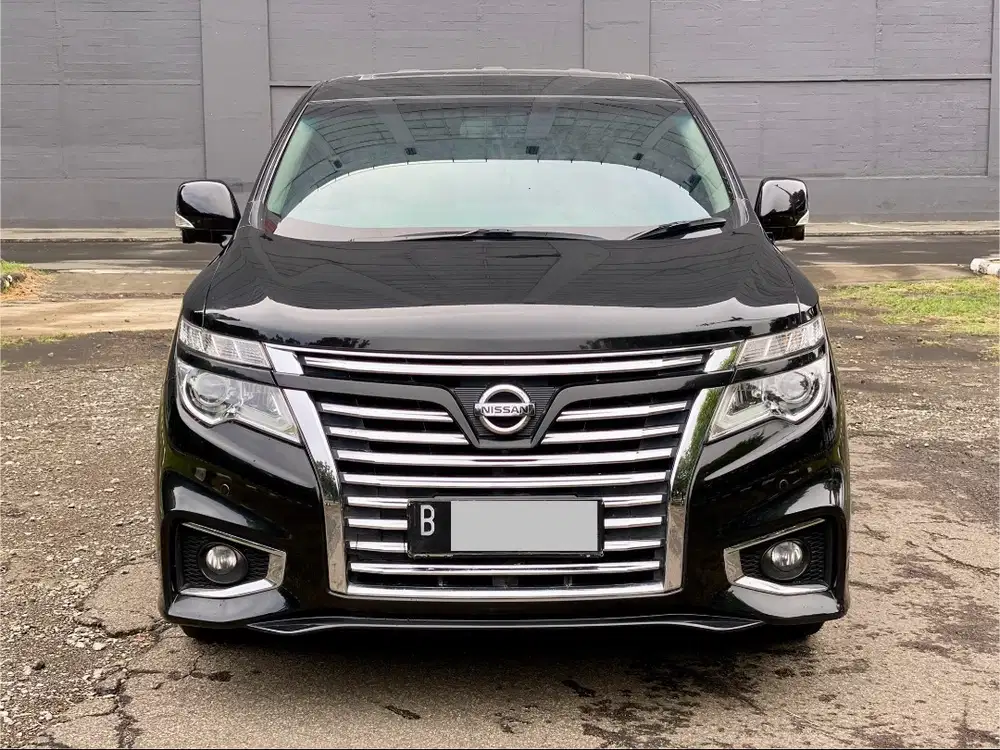 NISSAN ELGRAND HWS 2.5 AT HITAM 2014