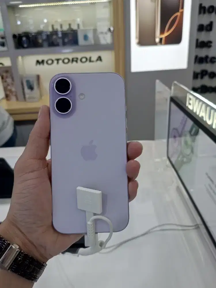 Cicilan bunga 0% dan gratis 2 bulan angsuran iPhone 17 series