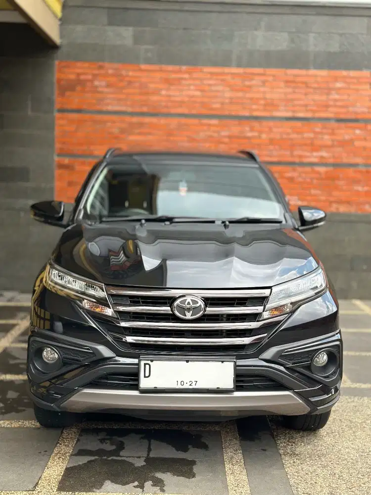 Toyota Rush GR 2022 Very Low Kilometer