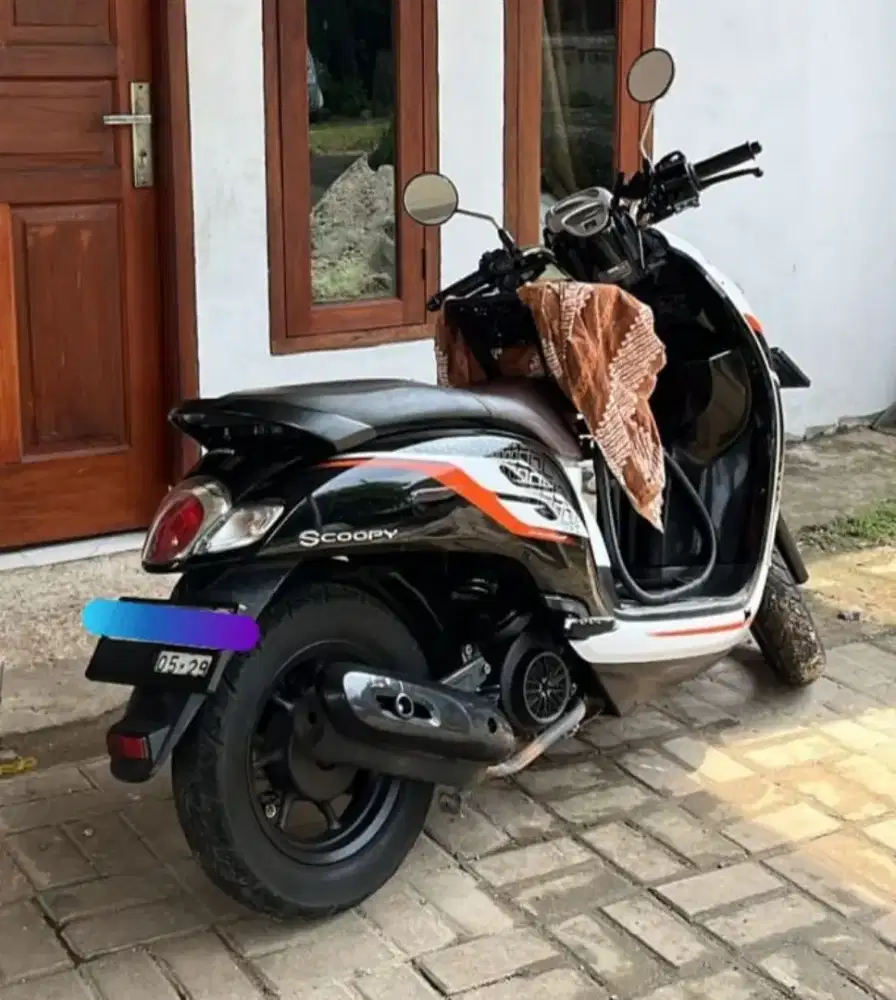 Scoopy 2019 Putih Hitam Pajak On