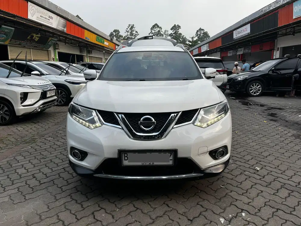 NISSAN ALL NEW XTRAIL 2.5 AT 2015 WHITE EDITION