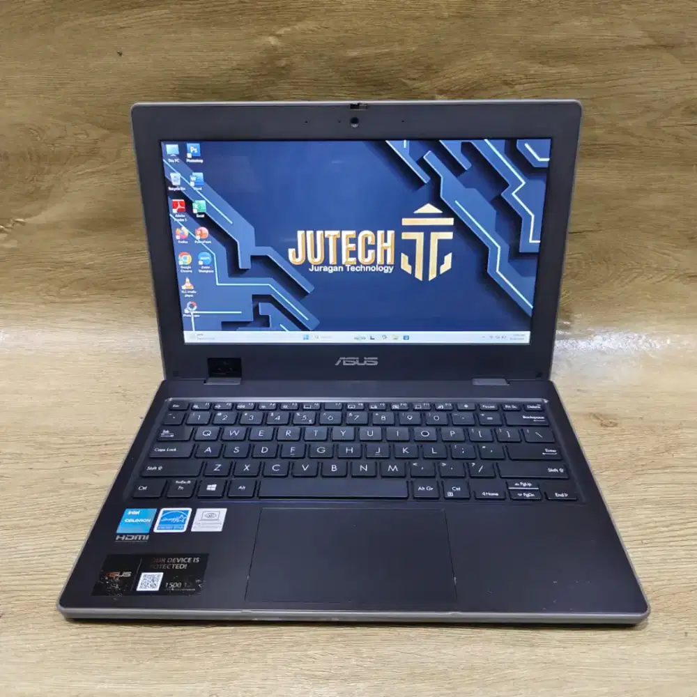 Laptop ASUSTeK  Slim Ram 4GB bonus Mouse Baru Siap pakai