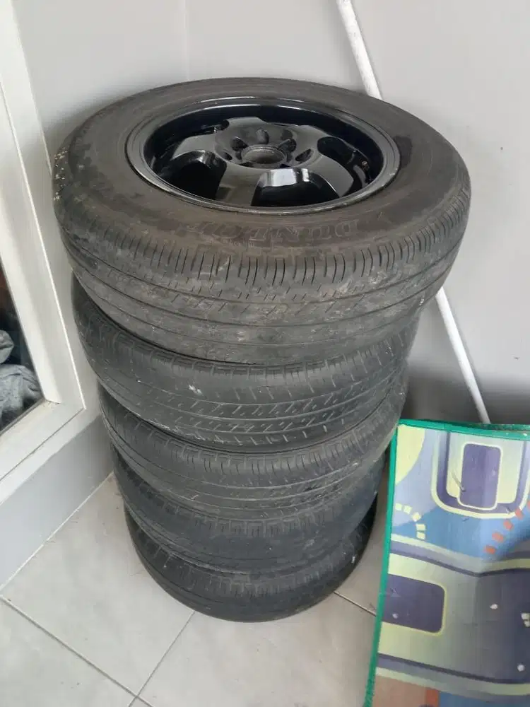Ban Ring 14 dan Velg Racing