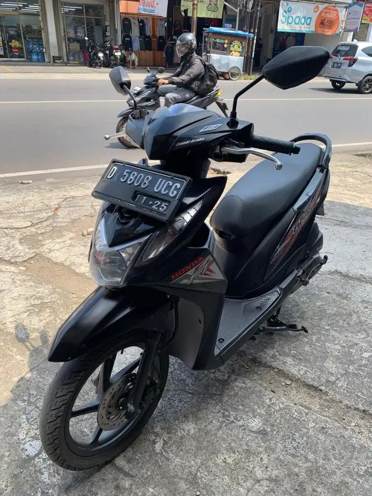 Honda Beat FI thn 2015