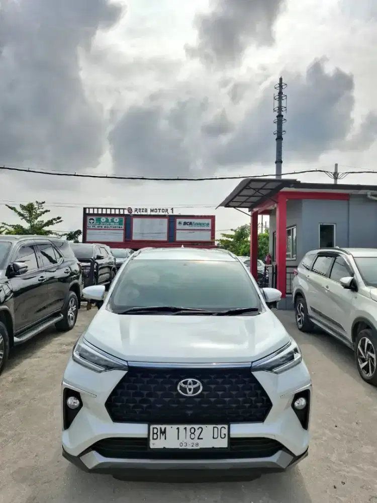 Veloz 2022 Q matic. Km 45rb