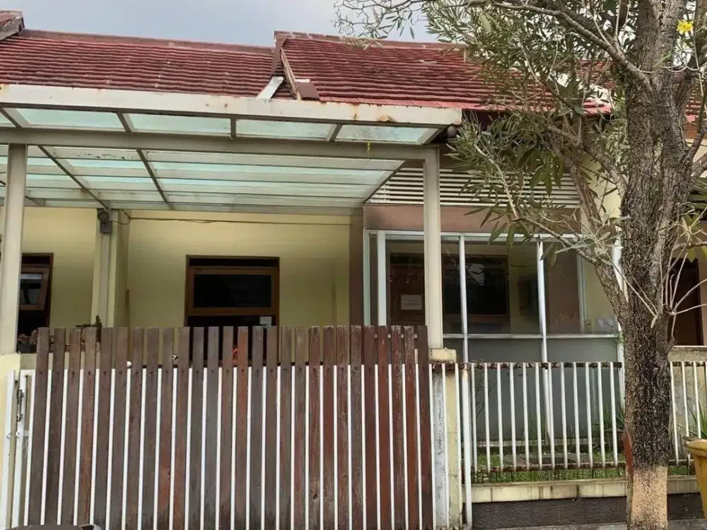 RUMAH MINIMALIS SIAP HUNI STRATEGIS DI KOMPLEK ANTAPANI
