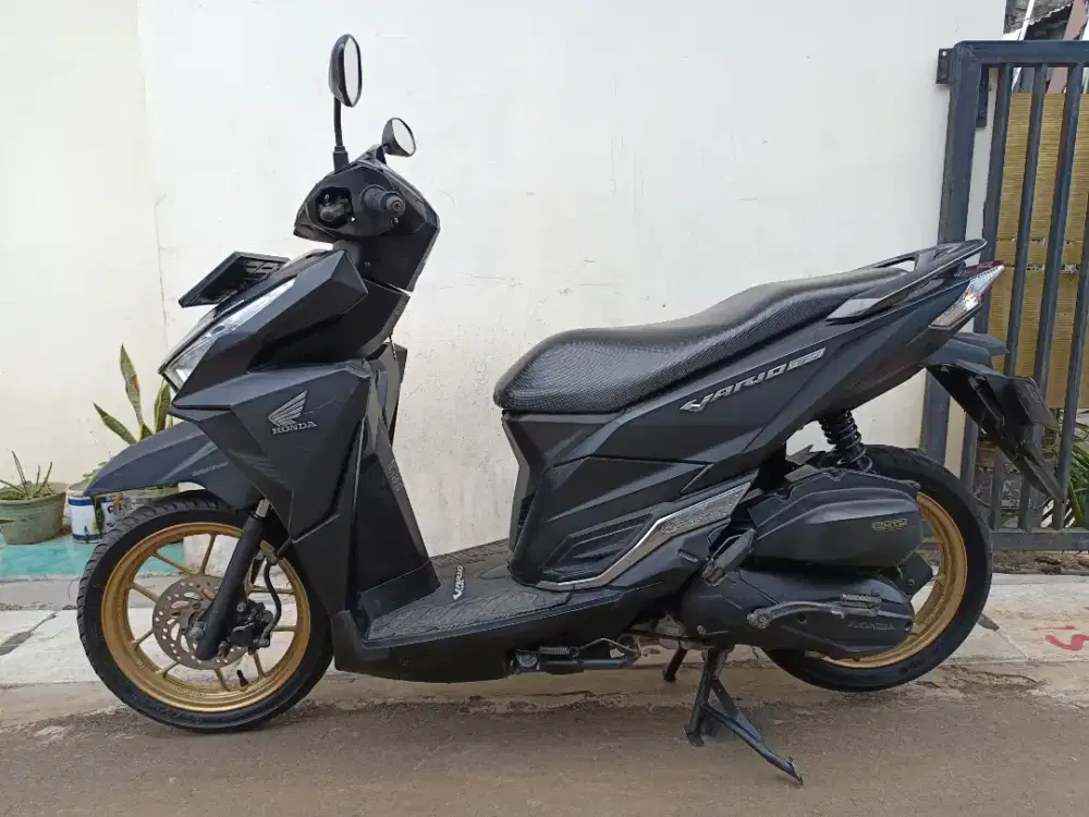 For sale vario led old 150 2017 sehat terawat