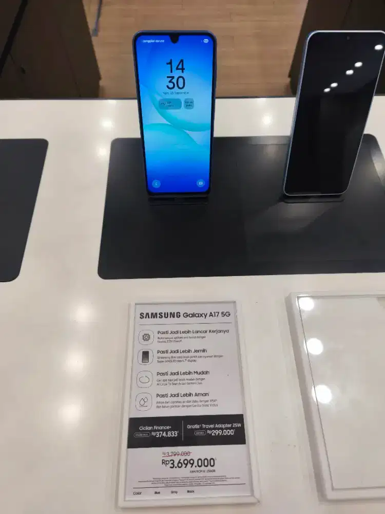 SAMSUNG A17 5G 8 256gb