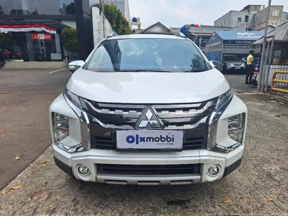 DP MURAH Mitsubishi Xpander 1.5 Cross Bensin-MT 2020 Putih C2RMF