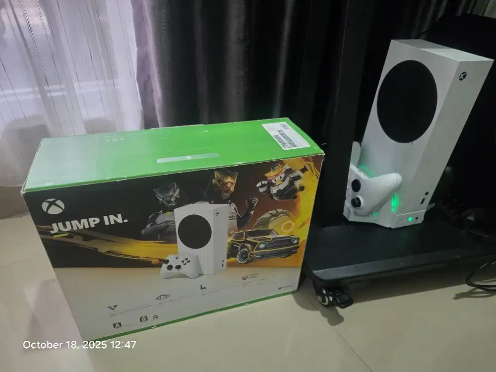 Xbox Series S 512 GB SSD Mulus 98% - Siap Gas!