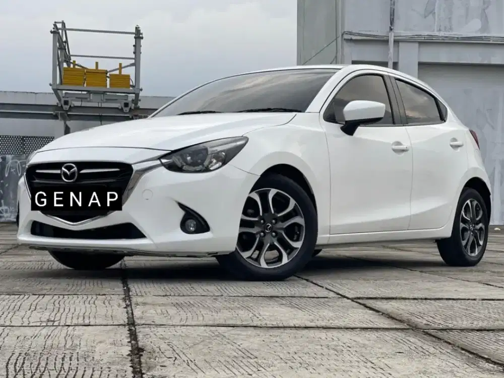 (DP cm 20jt) Low Km Mazda 2 R Skyaktive AT 2016 Terawat Siap Pakai