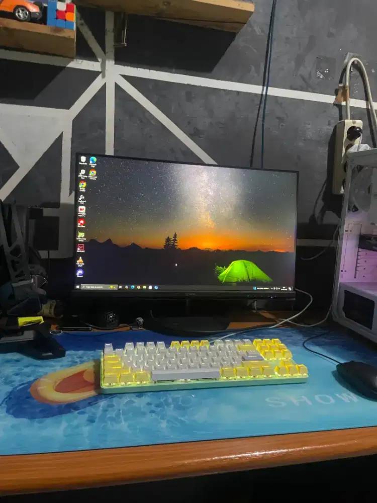 Fullset PC Ryzen VGA RX6500xt Monitor 24inch Jual cepat