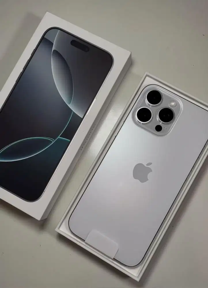 Dijual Iphone 16 Pro Max 256G silver Kondisi seperti baru im