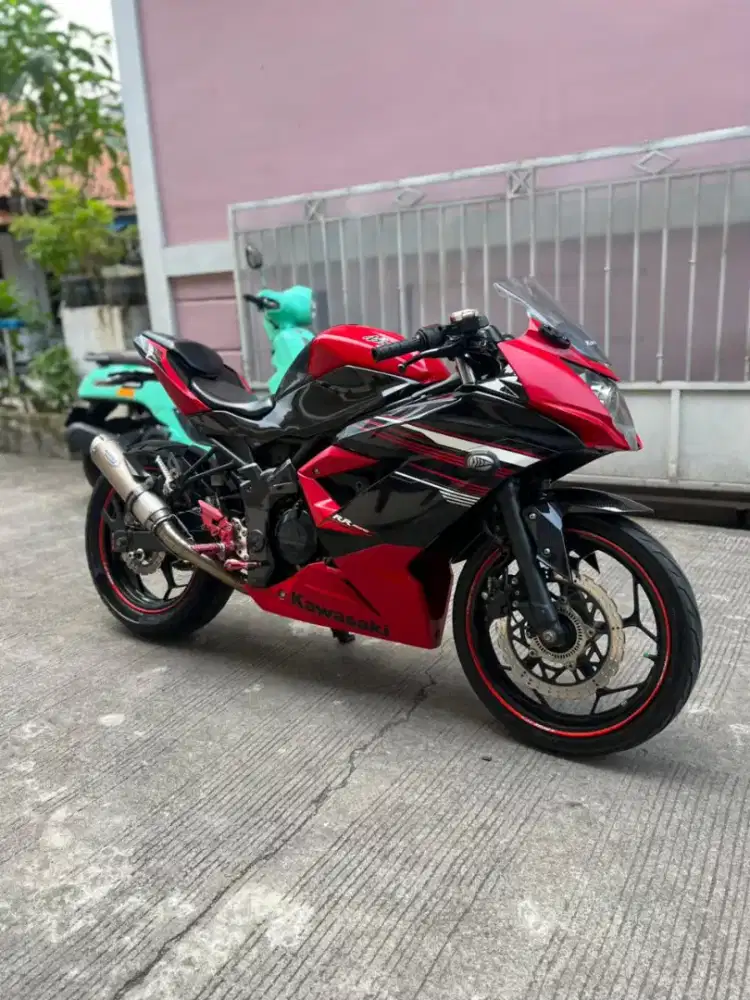 Kawasaki ninja 250 thn 2015