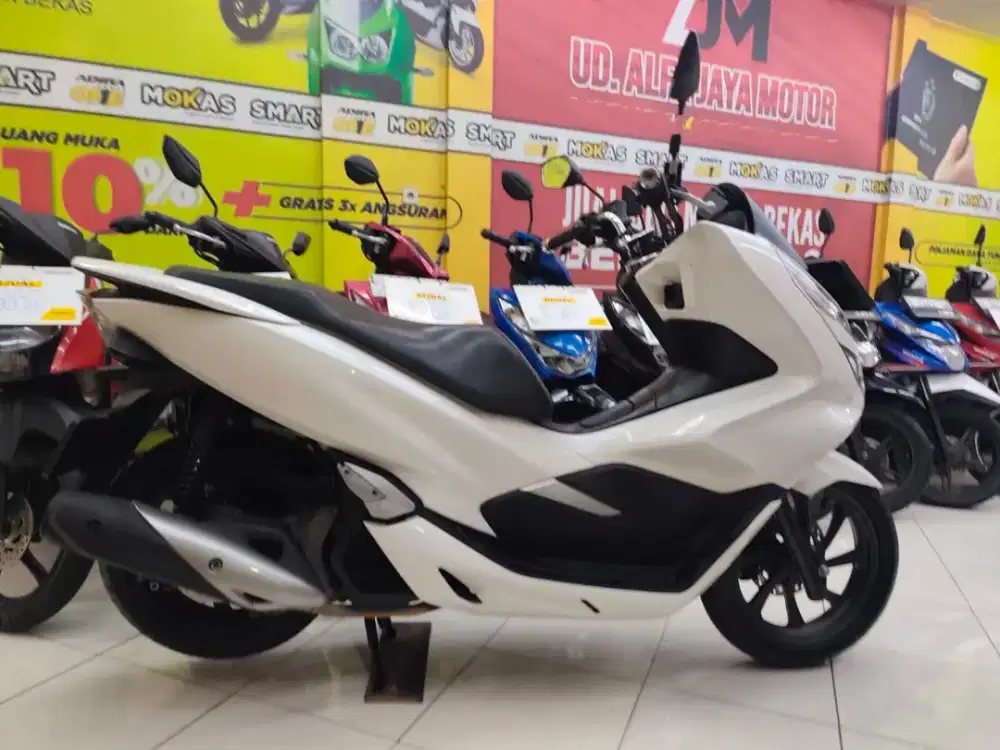 Kredit murah * Honda PCX 150 CBS th 2020