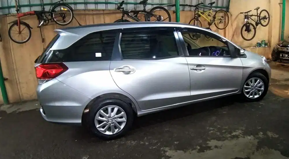 DP 14 JT Honda Mobilio E Matic 2016 Mulus Silver