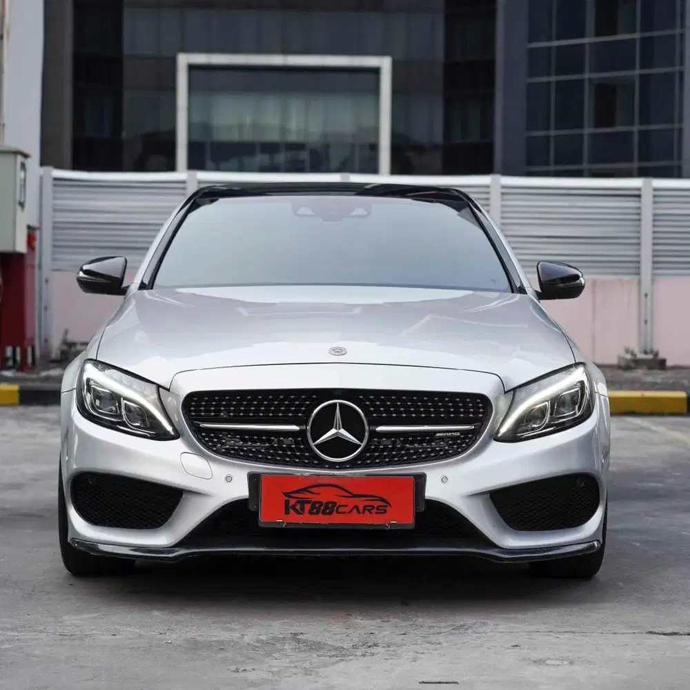 MERCEDEZ BENZ C300 AMG LINE 2017