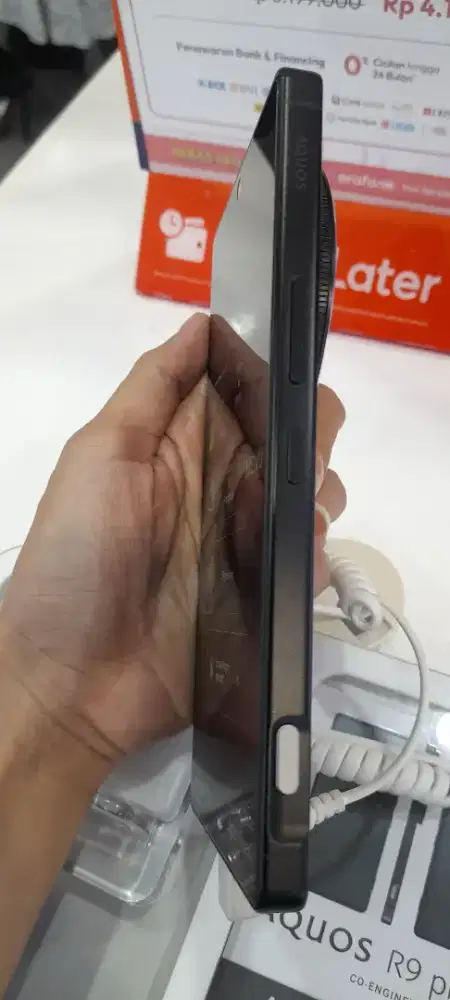 AQOUS R9 PRO 12/512 GB
