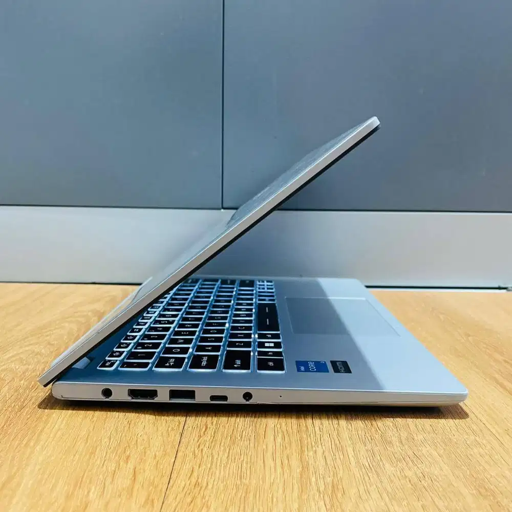 MSI MODERN 14-E14J3IMSU//CORE i3 GEN 11//KEY BACKLIT