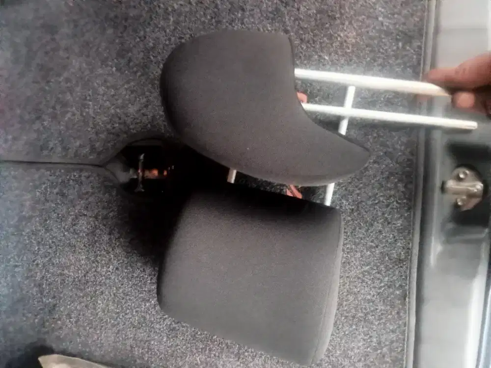 Headrest jok belakanv ayla 2022