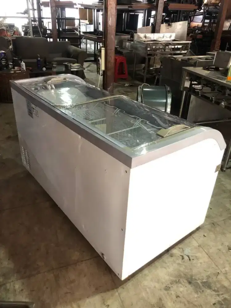 Freezer Box Ice Cream
kapasitas 500L