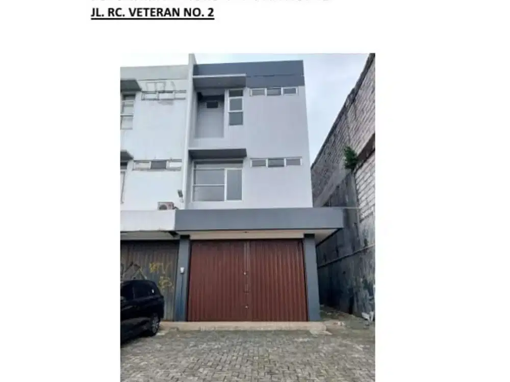 Miliki Ruko 3 Lantai, Lokasi Ramai Jalan Veteran, Dapat Digunakan Untuk Kantor dan Usaha Dagang dll.