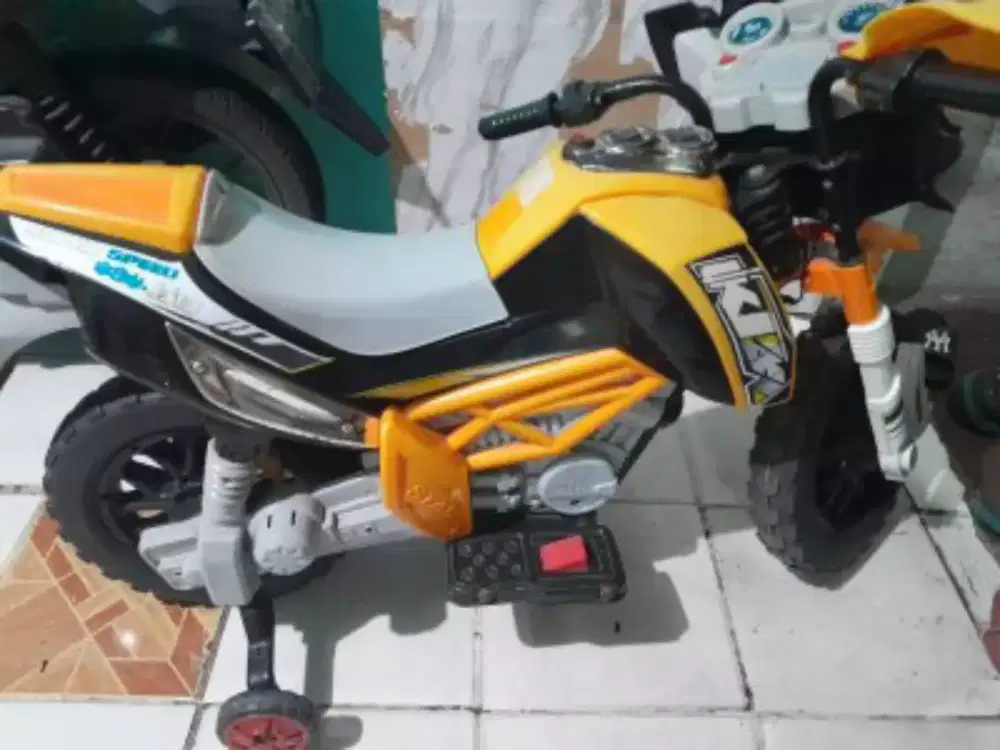 Motoran aki anak, kondisi sesuai foto normal maju mundur, jakpus