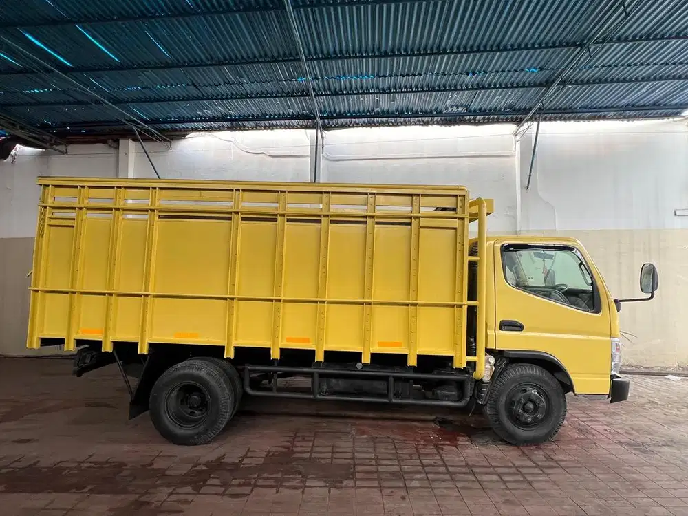 Canter Hd 125 PS FE74 bak