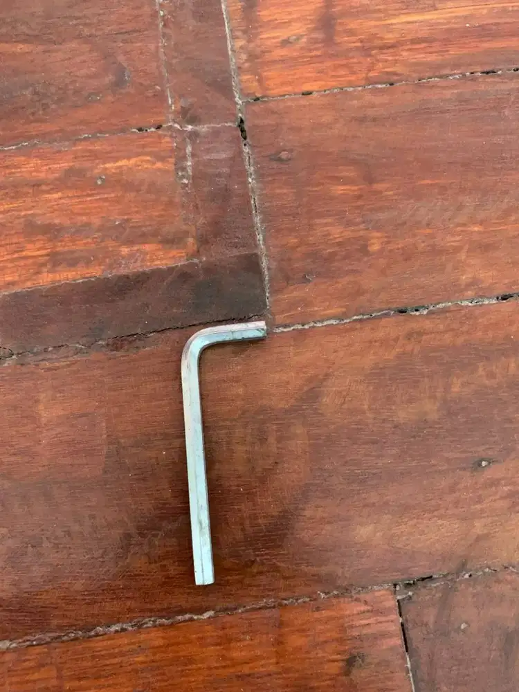 KUNCI L BRIKET UNTUK PHONE HOLDER MOTOR