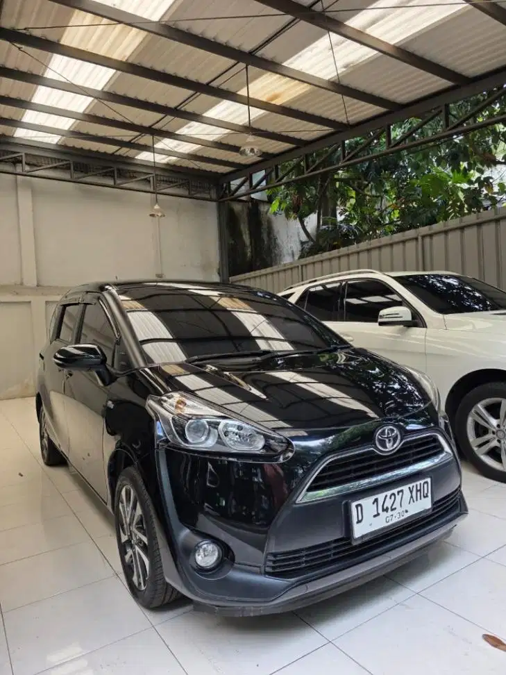 KM 23.000 TOYOTA SIENTA 1.5 V AT MATIC 2019 ASTINA MOBIL SIENTA Q CVT