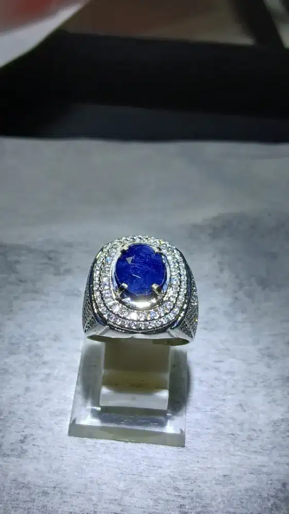 Batu cincin blue sapphire