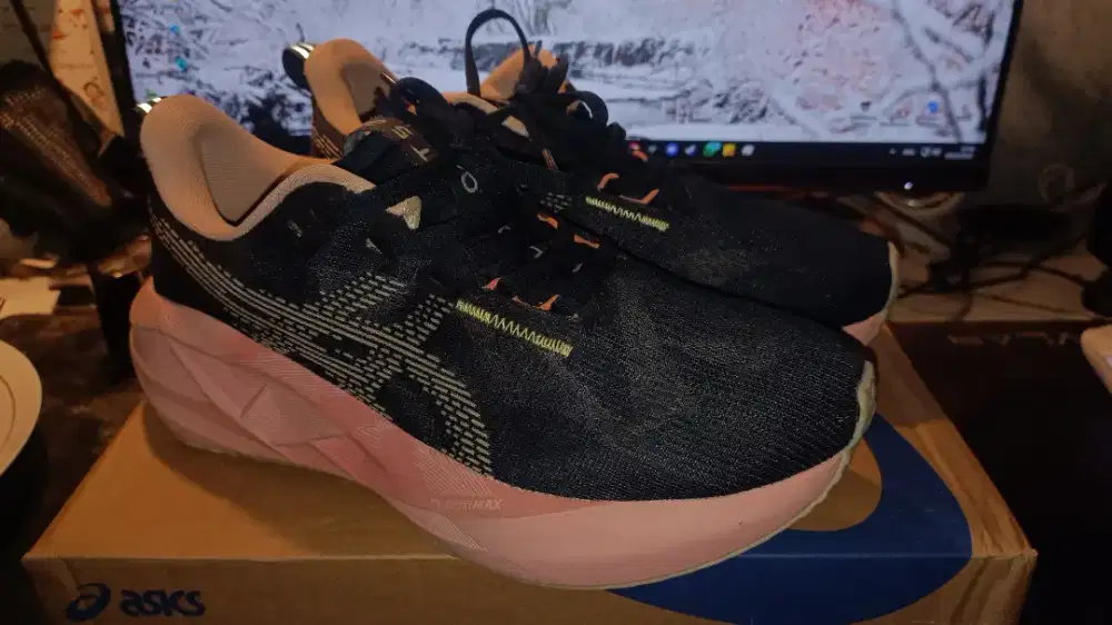 Asics Novablast 5