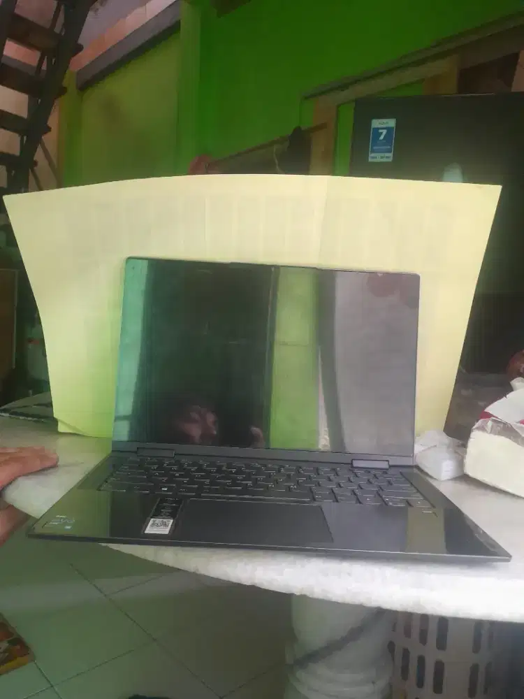 service install laptop macbok revice komputer tablet pc dan komputer