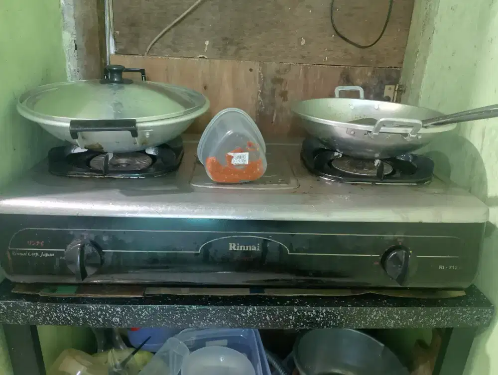 Kompor 2 tungku rinnai tipe RI 712 a