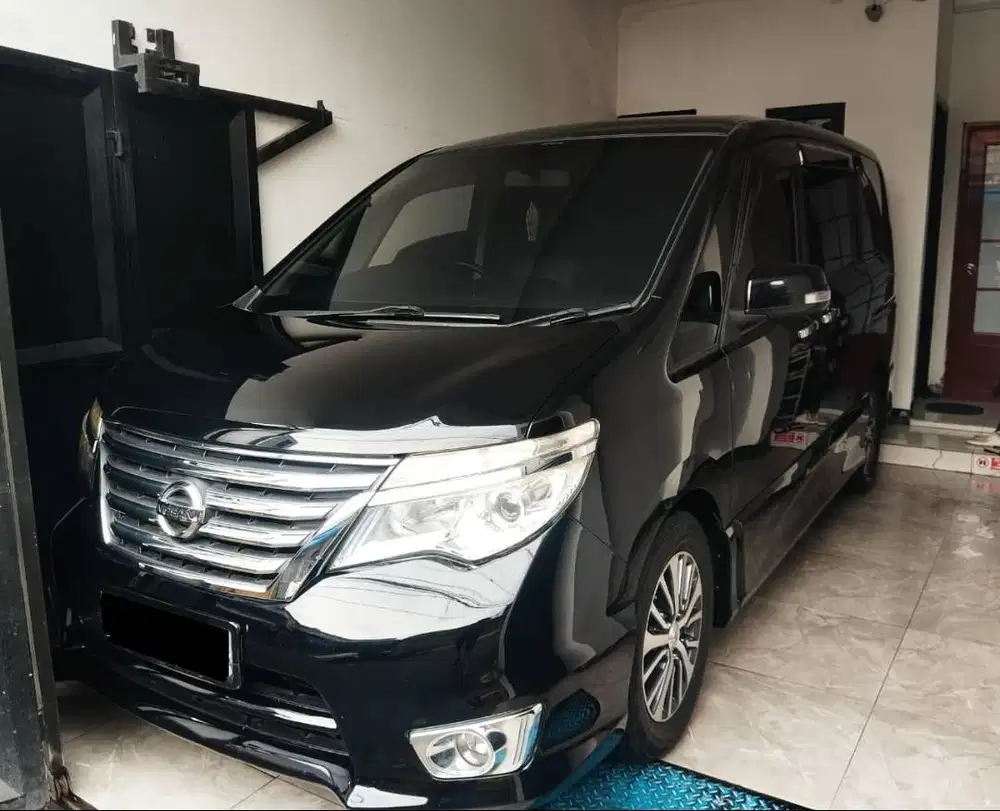 Nissan Serena Tahun 2008 - 2009 Good Condition